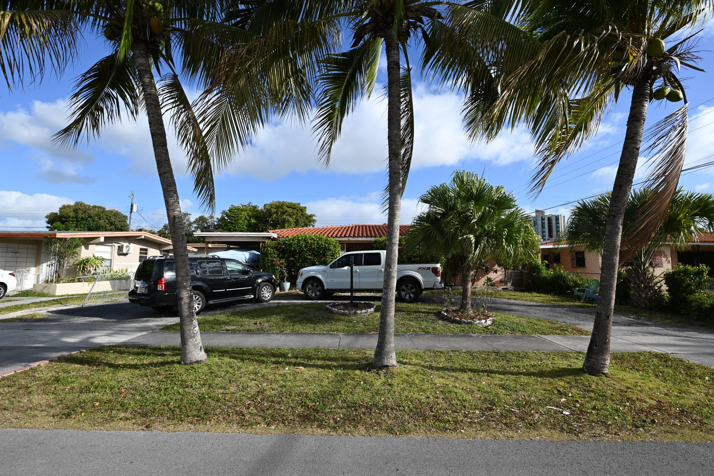 3031 Southwest 12th Street Miami, FL 33135 - Photo 1 of 6 DSC_0710