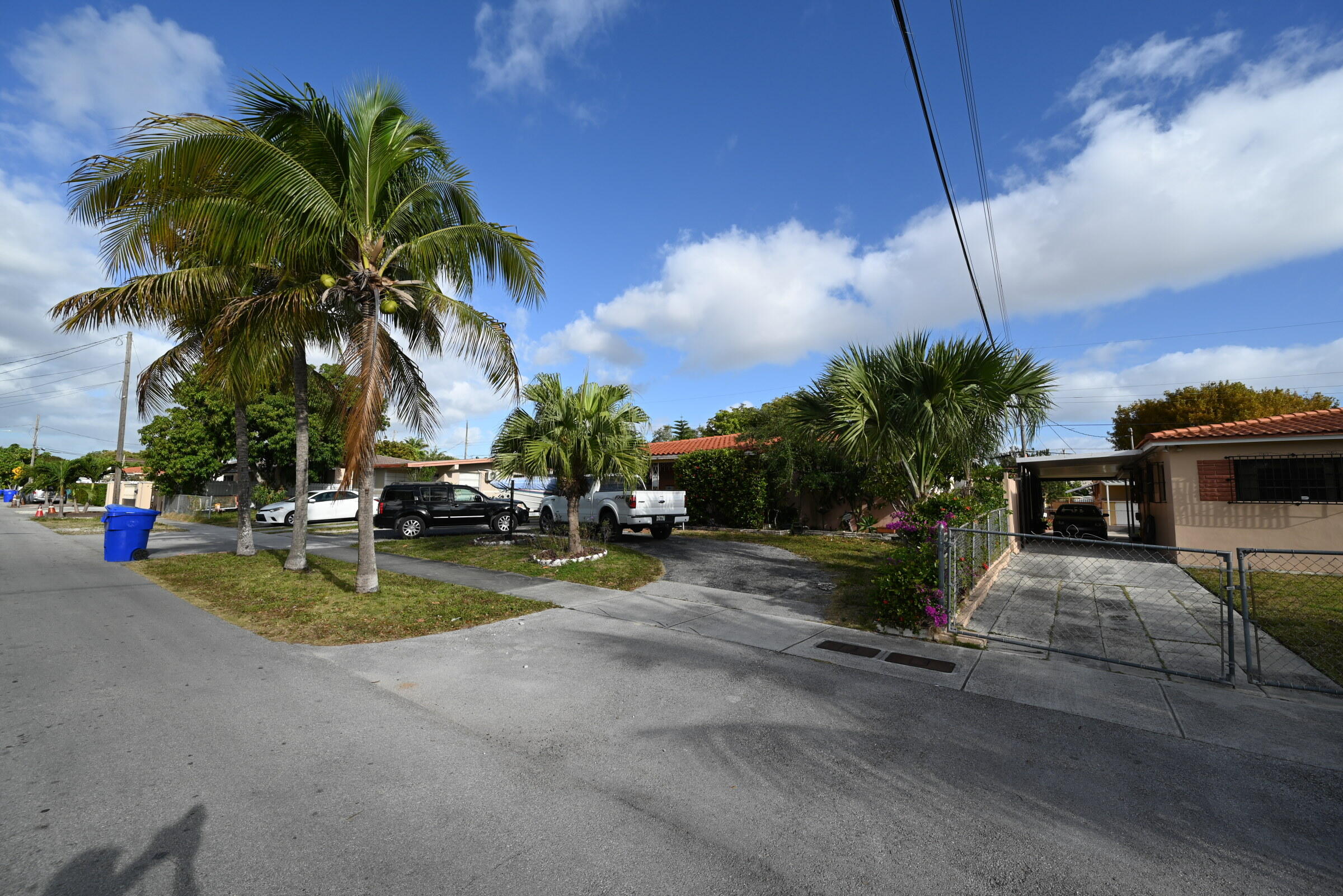 3031 Southwest 12th Street Miami, FL 33135 - Photo 2 of 6 DSC_0707