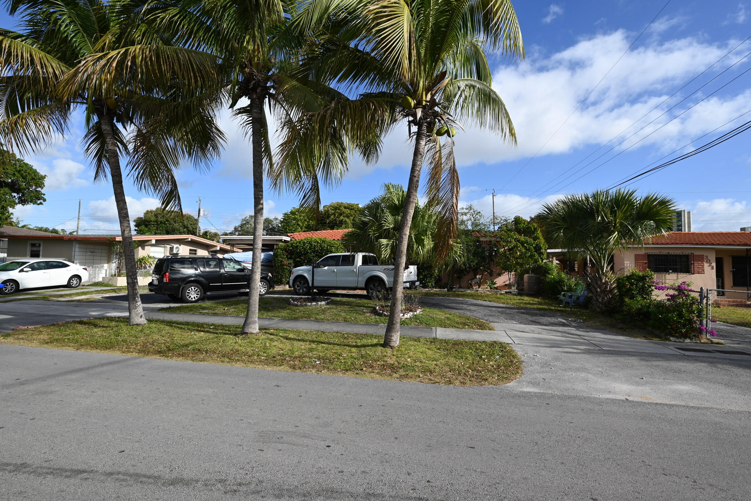 3031 Southwest 12th Street Miami, FL 33135 - Photo 4 of 6 DSC_0709
