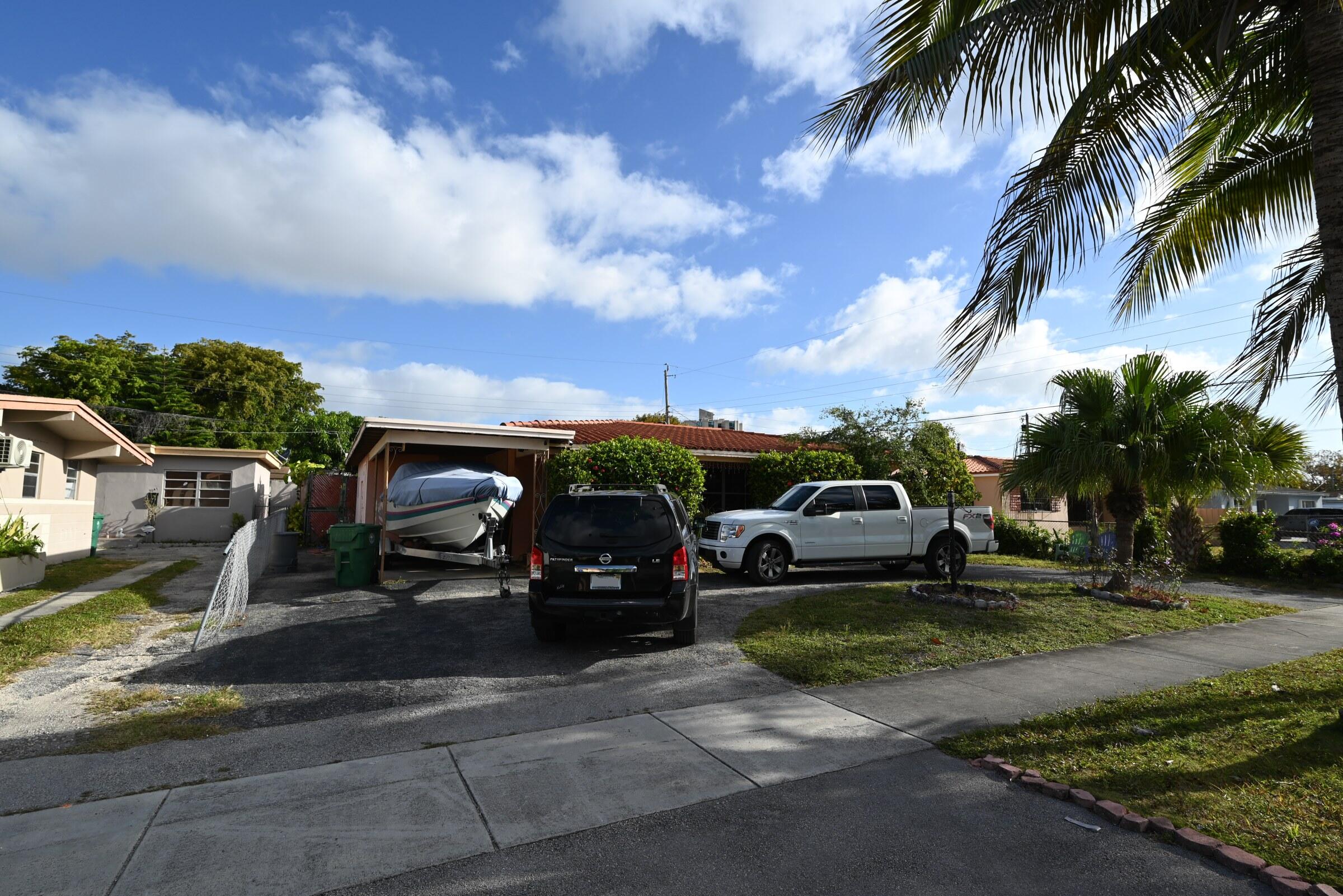 3031 Southwest 12th Street Miami, FL 33135 - Photo 5 of 6 DSC_0711