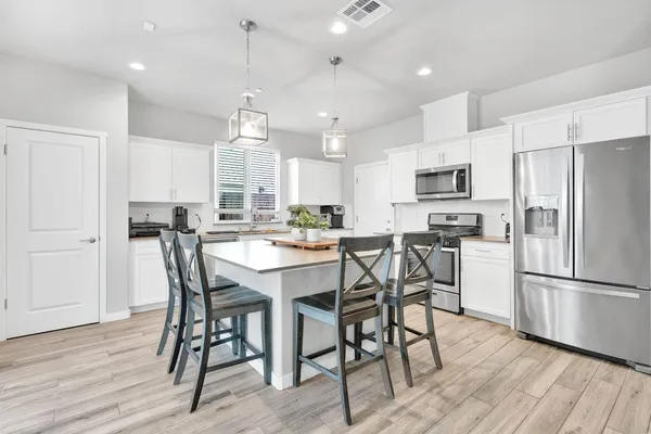 $485,000 | 3875 Roberts Avenue, Clovis, CA 93619