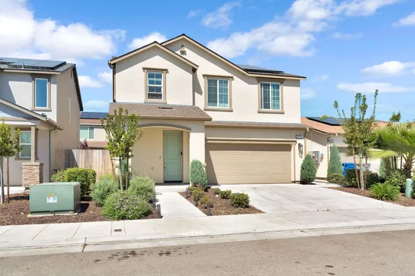 $485,000 | 3875 Roberts Avenue, Clovis, CA 93619