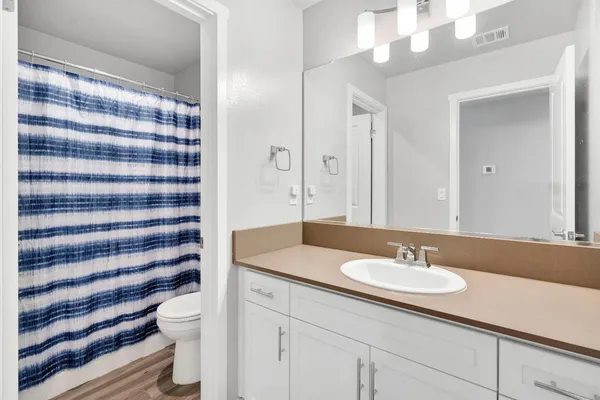 $485,000 | 3875 Roberts Avenue, Clovis, CA 93619