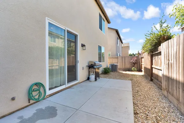 $485,000 | 3875 Roberts Avenue, Clovis, CA 93619