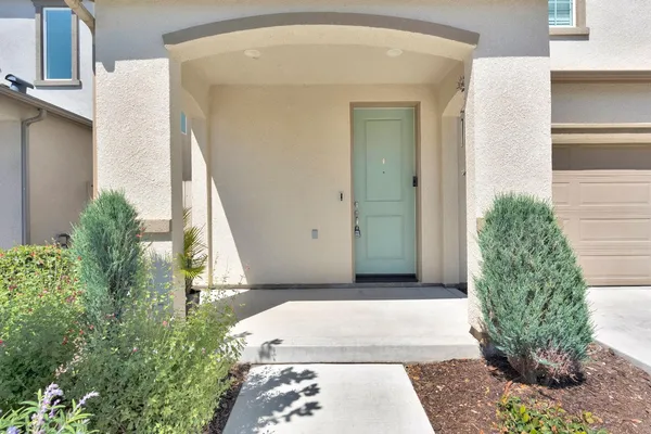 $485,000 | 3875 Roberts Avenue, Clovis, CA 93619