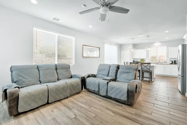 $485,000 | 3875 Roberts Avenue, Clovis, CA 93619