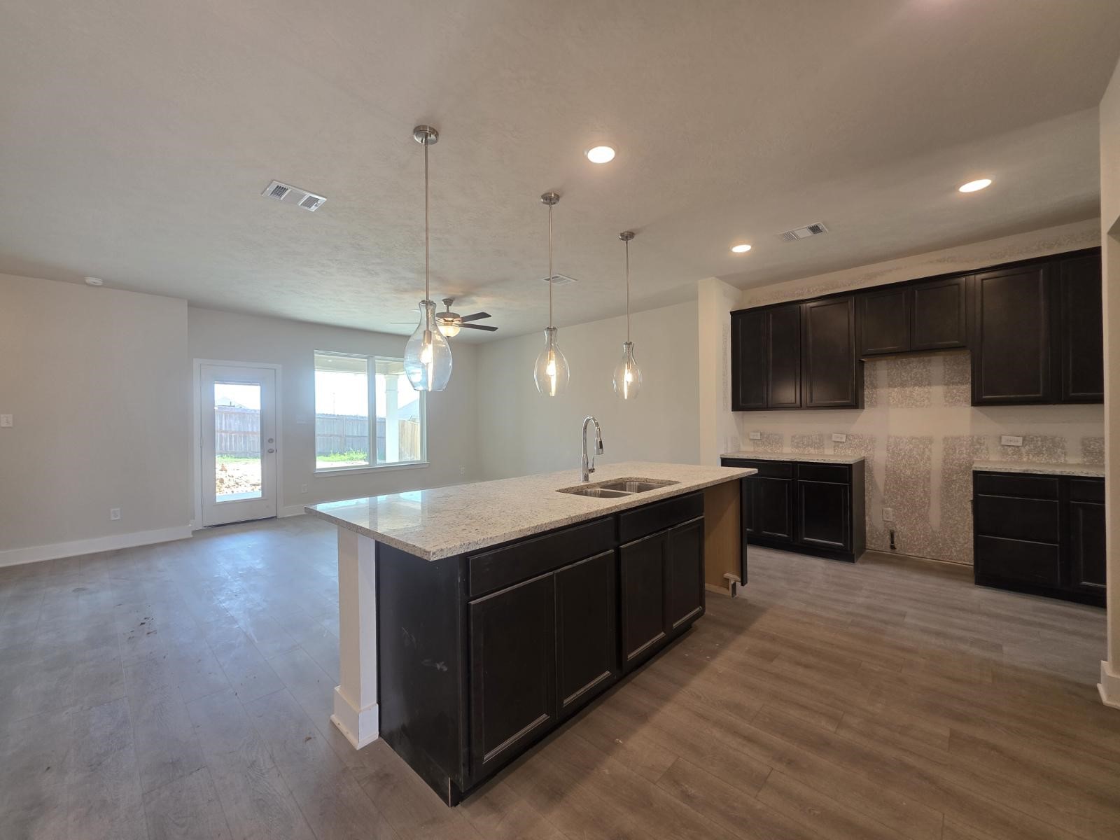 2055 Winepress Road Brenham, TX 77833 - Photo 3 of 15