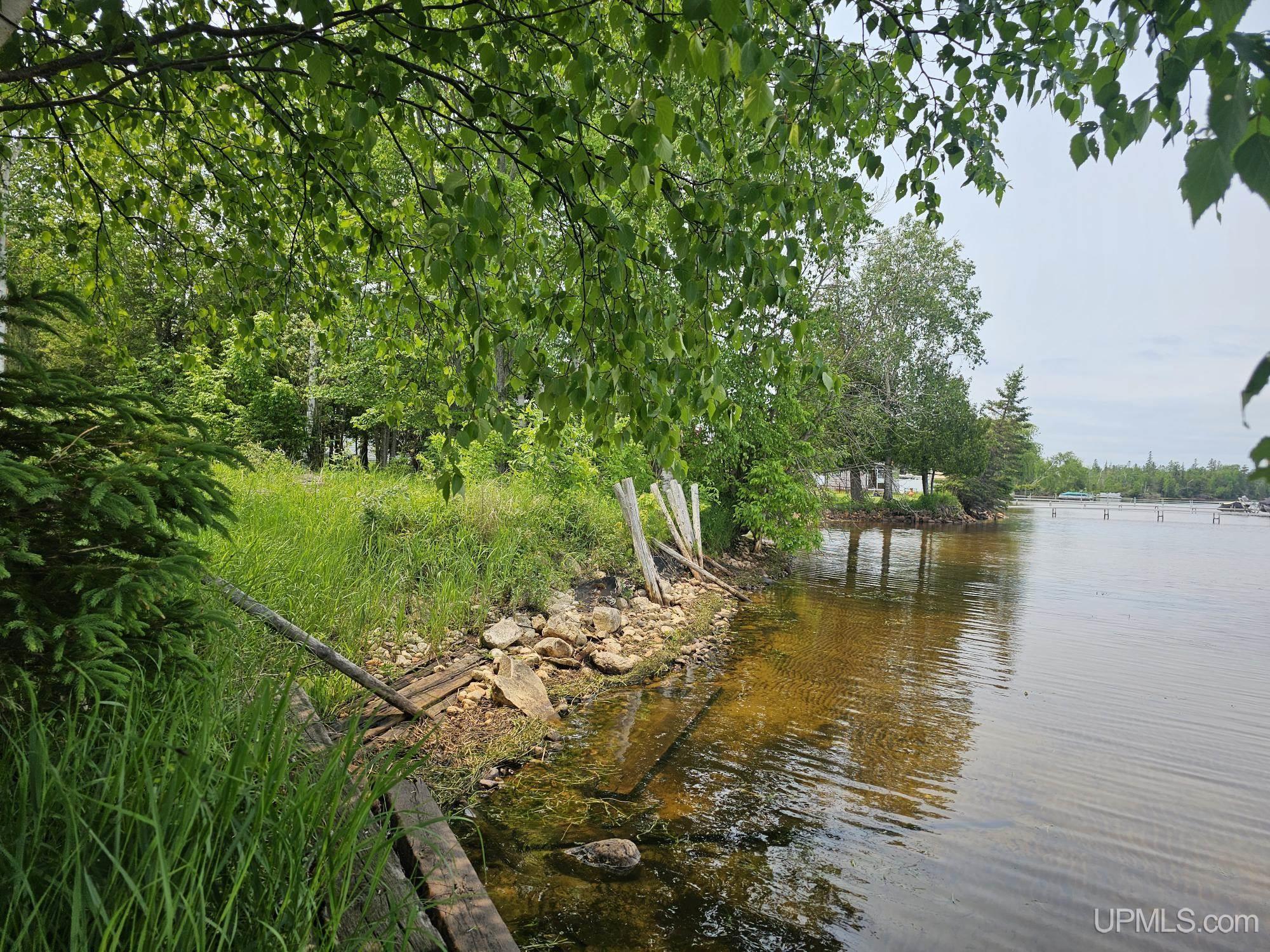 432 Rd Gulliver Mi 49840 Road Gulliver, MI 49840 - Photo 2 of 10
