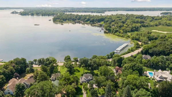 $2,875,000 | 3017 Brooks Lane, Minnetonka Beach, MN 55391