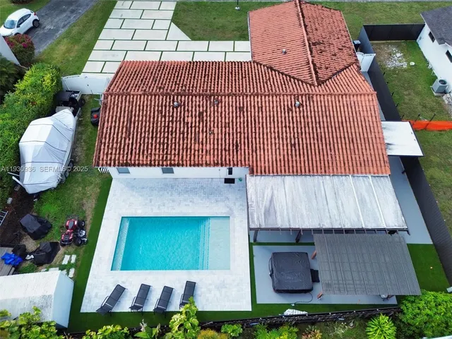 $1,069,000 | 14111 Southwest 75th Street, Miami, FL 33183