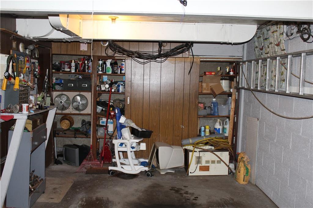 463 Grove Road Verona, PA 15147 - Photo 17 of 23 Gallery Image 17