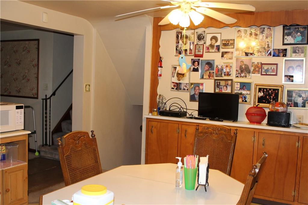 463 Grove Road Verona, PA 15147 - Photo 7 of 23 Gallery Image 7