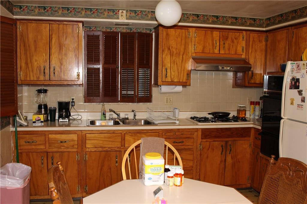 463 Grove Road Verona, PA 15147 - Photo 8 of 23 Gallery Image 8