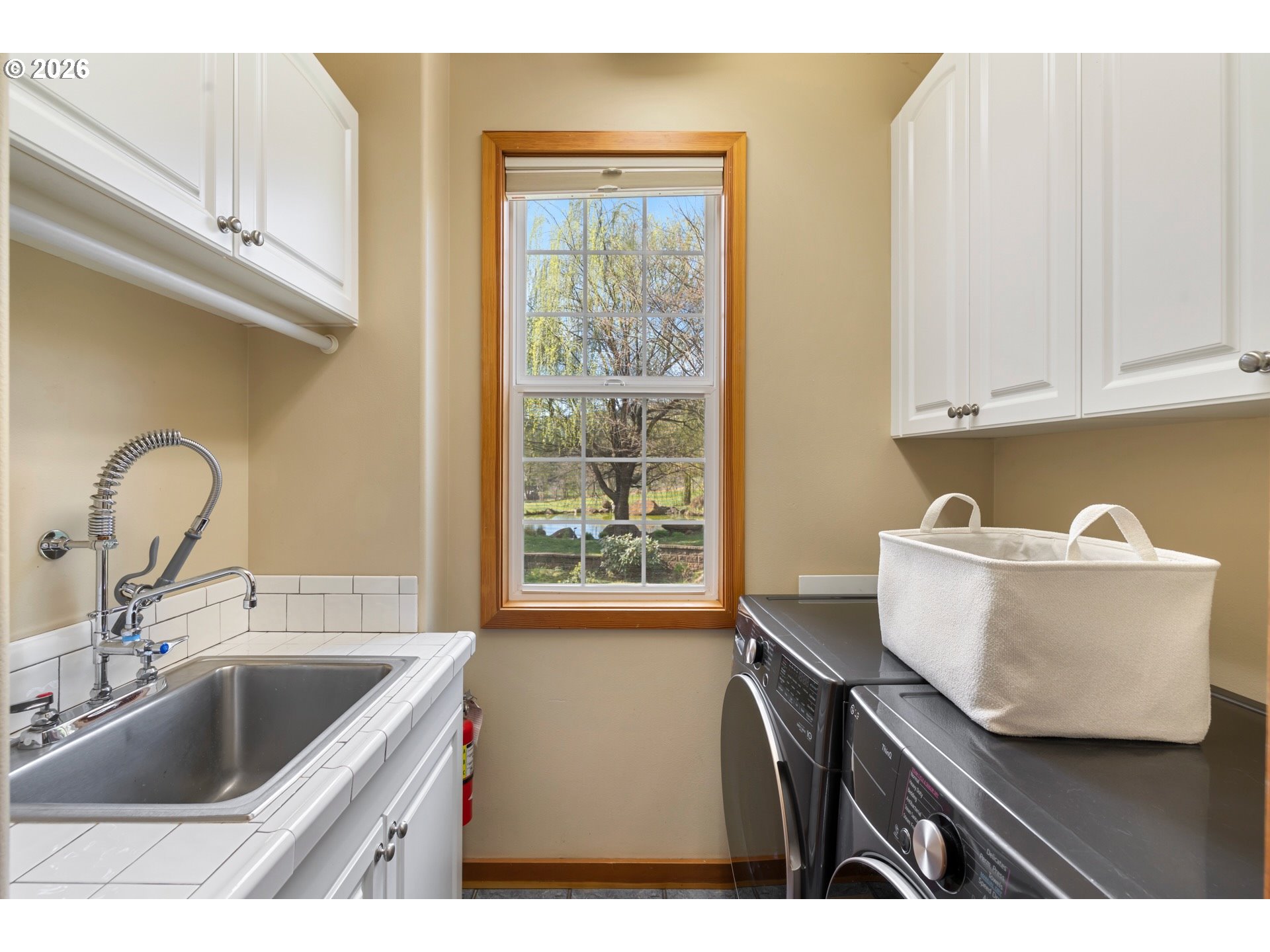 4050 Sylvester Drive Hood River, OR 97031 - Photo 20 of 48