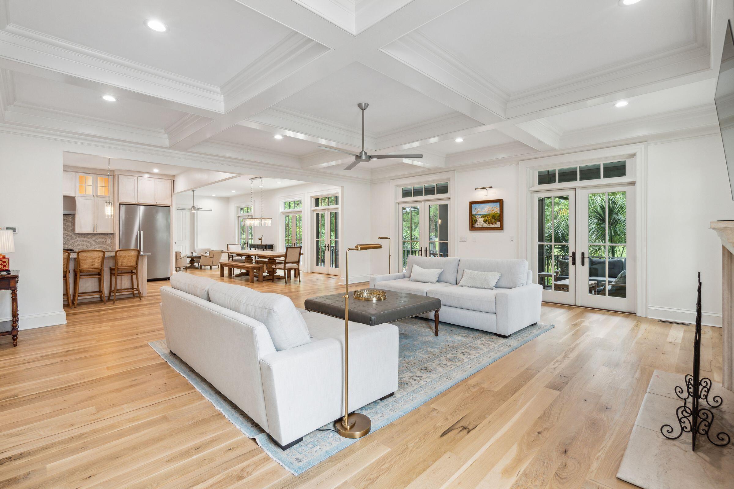 15 Watroo Point Daniel Island, SC 29492 - Photo 5 of 21 Living Room
