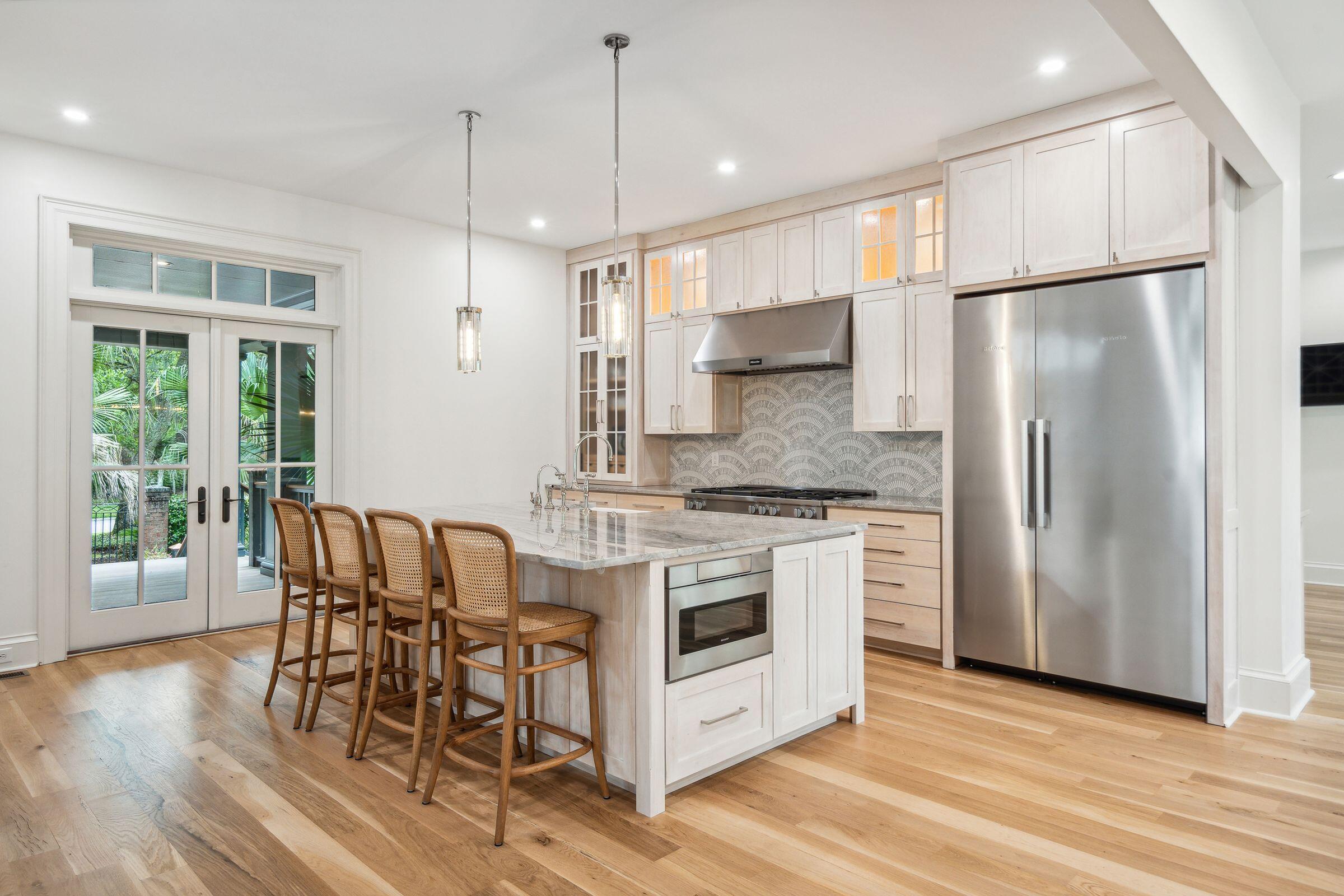 15 Watroo Point Daniel Island, SC 29492 - Photo 7 of 21 Gourmet Kitchen