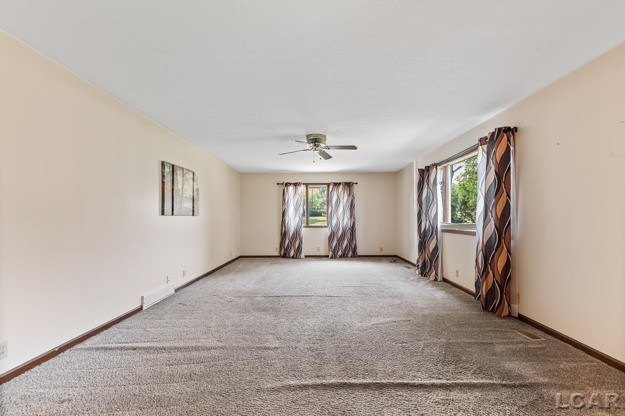 11636 West M50 Road Brooklyn, MI 49230 - Photo 2 of 40 50153428-96b2f601-aee9-46ad-8a35-73d86e2f8349.JPG
