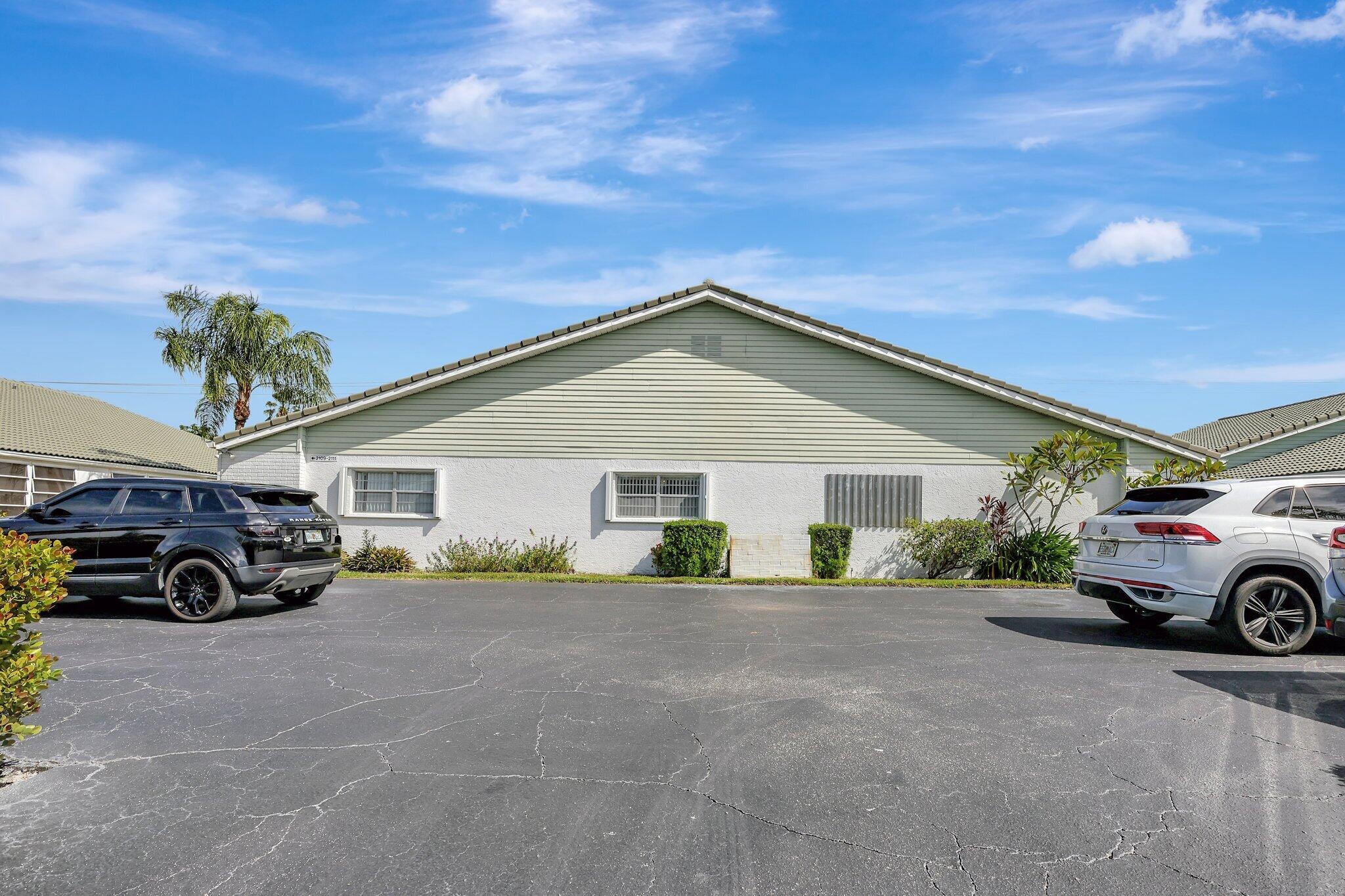 2109 Southeast Wayne Road, Unit 2109 Stuart, FL 34994 - Photo 28 of 37 1-web-or-mls-5P1A3854