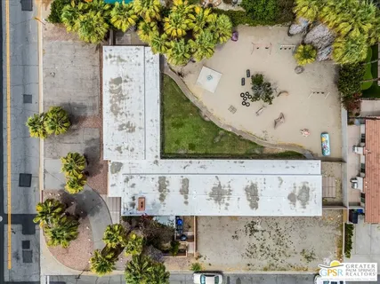 a picture of city view