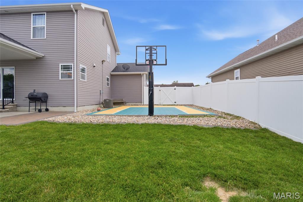 728 Longfellow Drive O'Fallon, IL 62269 - Photo 43 of 51