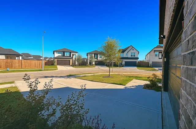 $2,650 | 9638 Lily Vista Lane, Richmond, TX 77407