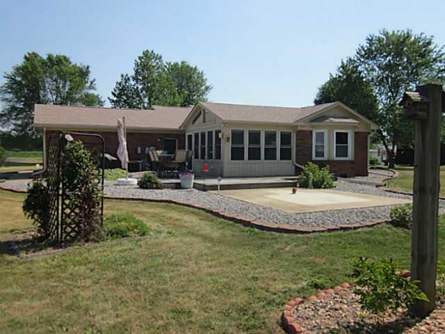 6104 East Blue Ridge Road Shelbyville, IN 46176 - Photo 11 of 12
