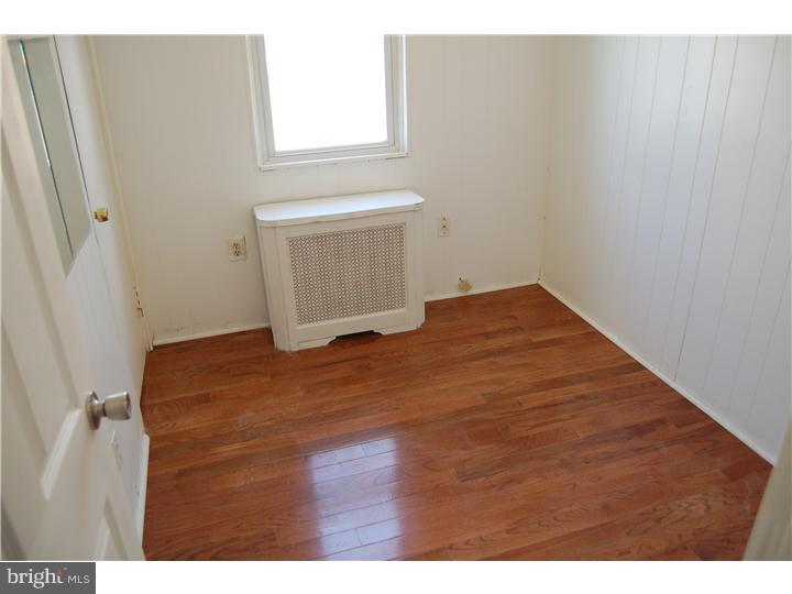 244 Heather Road Upper Darby, PA 19082 - Photo 15 of 19 Bedroom 3
