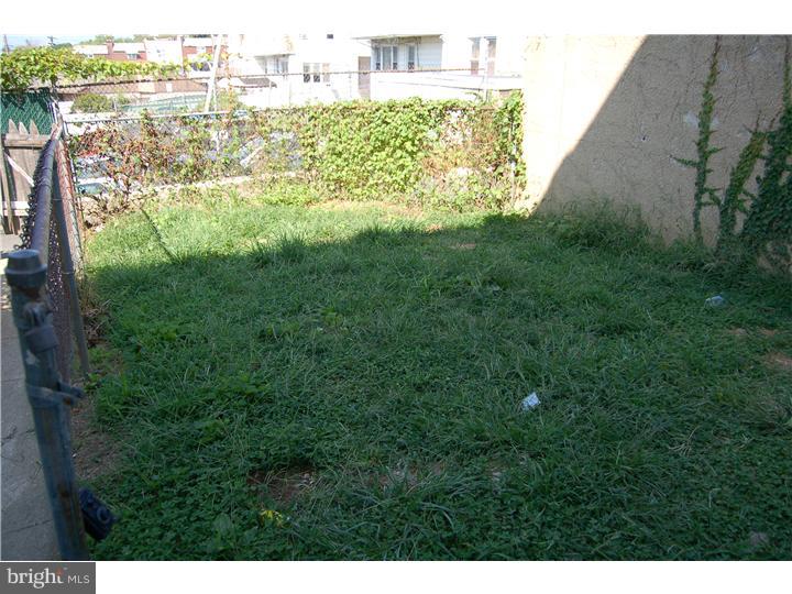 244 Heather Road Upper Darby, PA 19082 - Photo 3 of 19 Side Yard