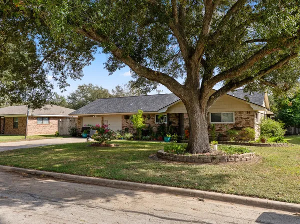 $219,000 | 3940 Wickersham Street, Bay City, TX 77414