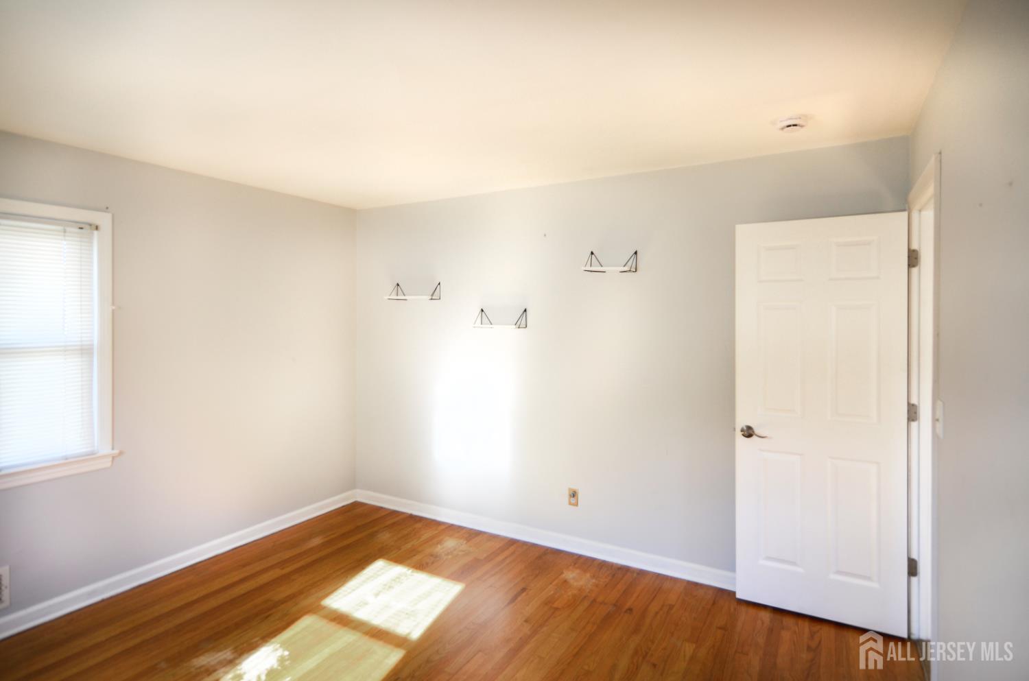 55 Bridge Street Sewaren, NJ 07077 - Photo 8 of 28