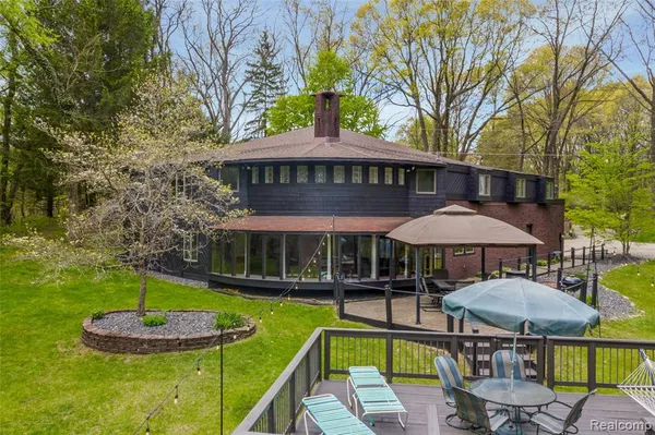 $579,900 | 1751 Bird Road, Ortonville, MI 48462