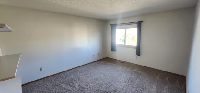 $1,900 | 5505 Orleans Lane North, Unit 6, Plymouth, MN 55442