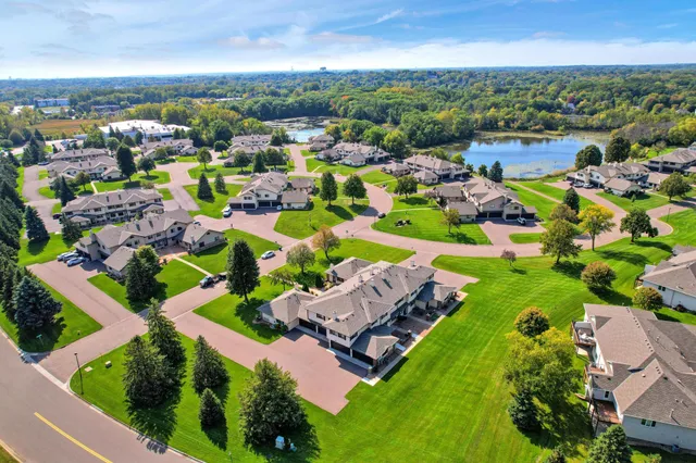 $1,900 | 5505 Orleans Lane North, Unit 6, Minneapolis, MN 55442