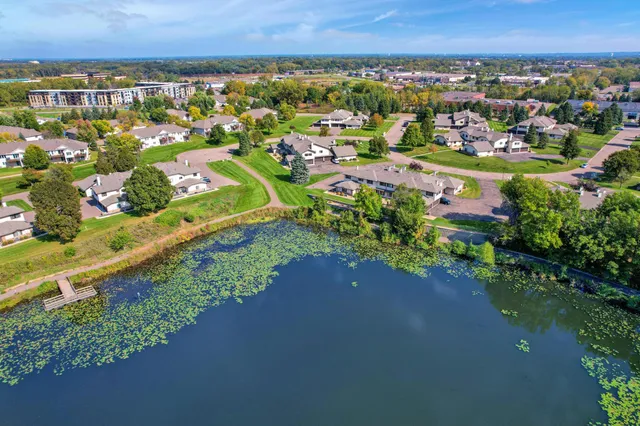 $1,900 | 5505 Orleans Lane North, Unit 6, Minneapolis, MN 55442