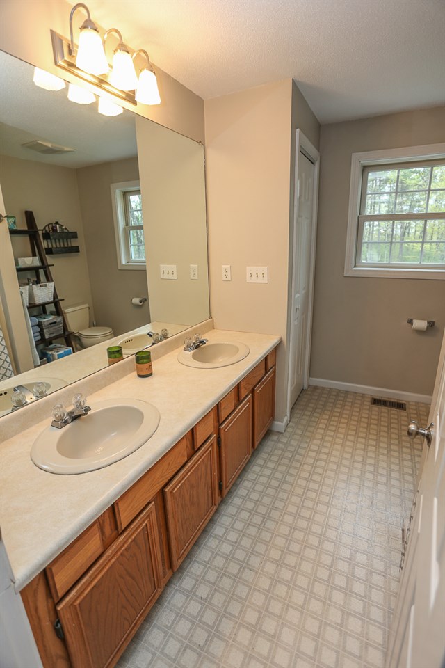 12 Bear Hill Road Brookline, NH 03033 - Photo 21 of 37