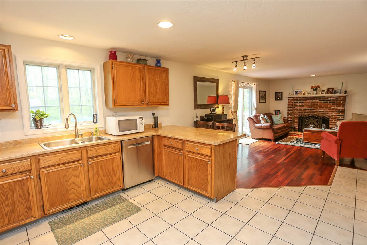 12 Bear Hill Road Brookline, NH 03033 - Photo 5 of 37