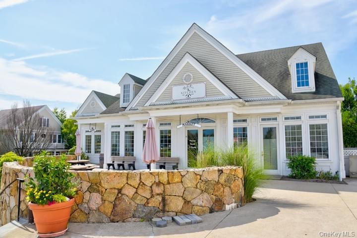 2 Heirloom Court Rye Brook, NY 10573 - Photo 33 of 37 Restaurant