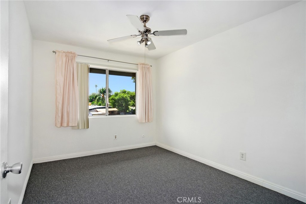 18931 Kittridge Street, Unit 73 Reseda, CA 91335 - Photo 13 of 20