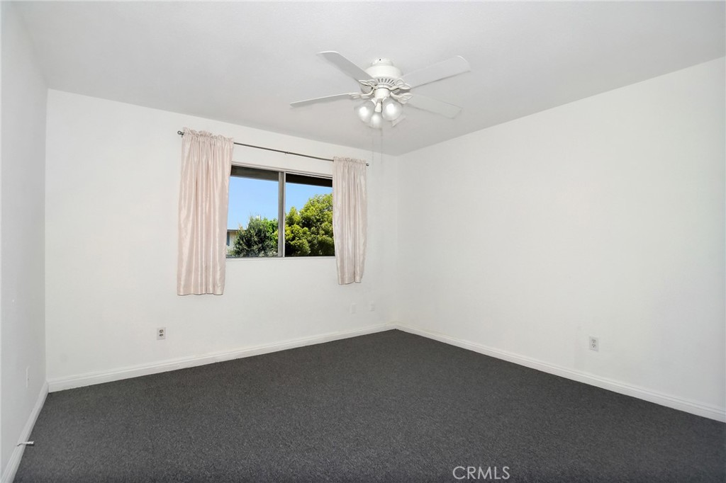 18931 Kittridge Street, Unit 73 Reseda, CA 91335 - Photo 15 of 20