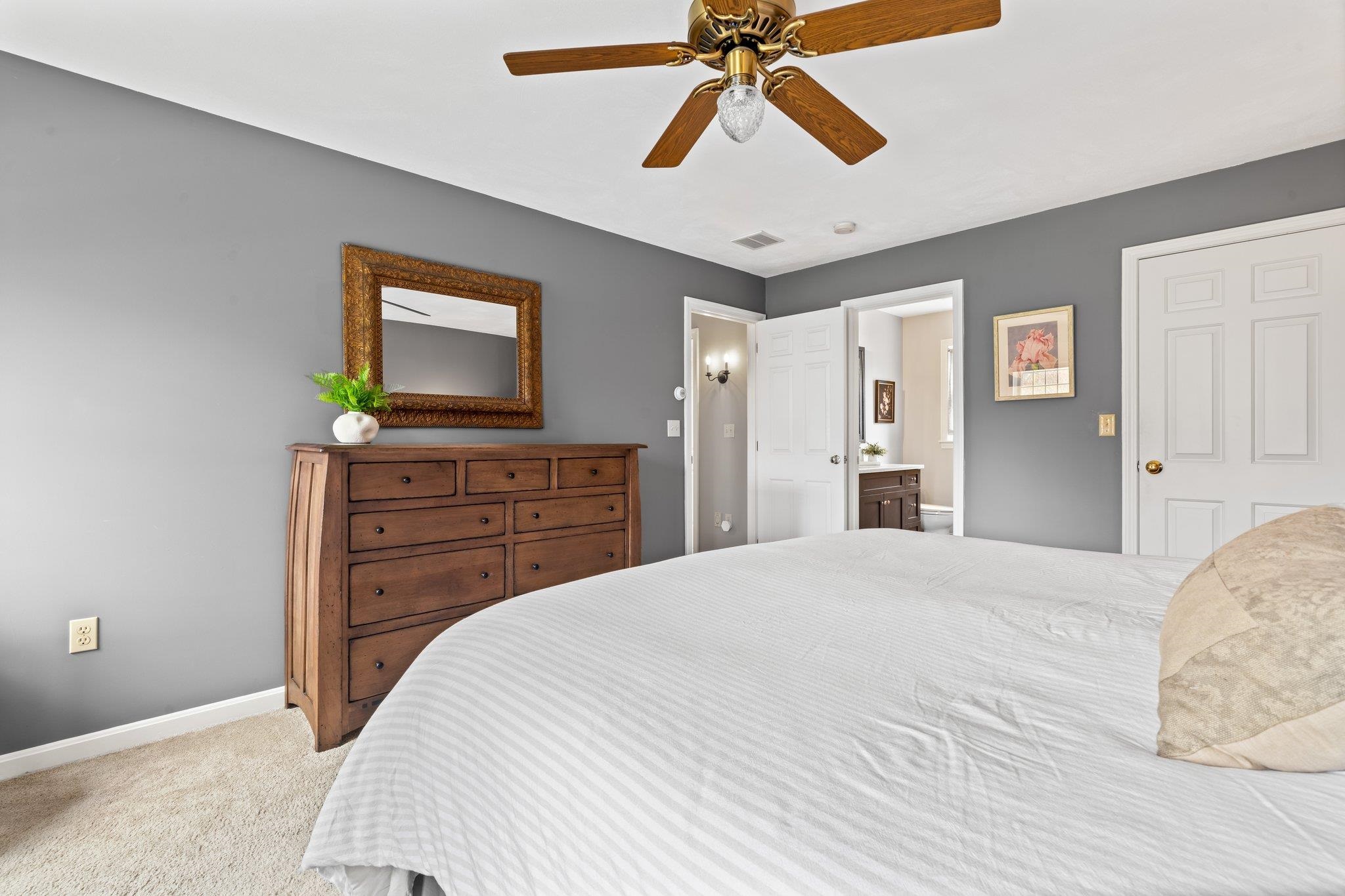 32 Alexander Drive Hampton, NH 03842 - Photo 9 of 40