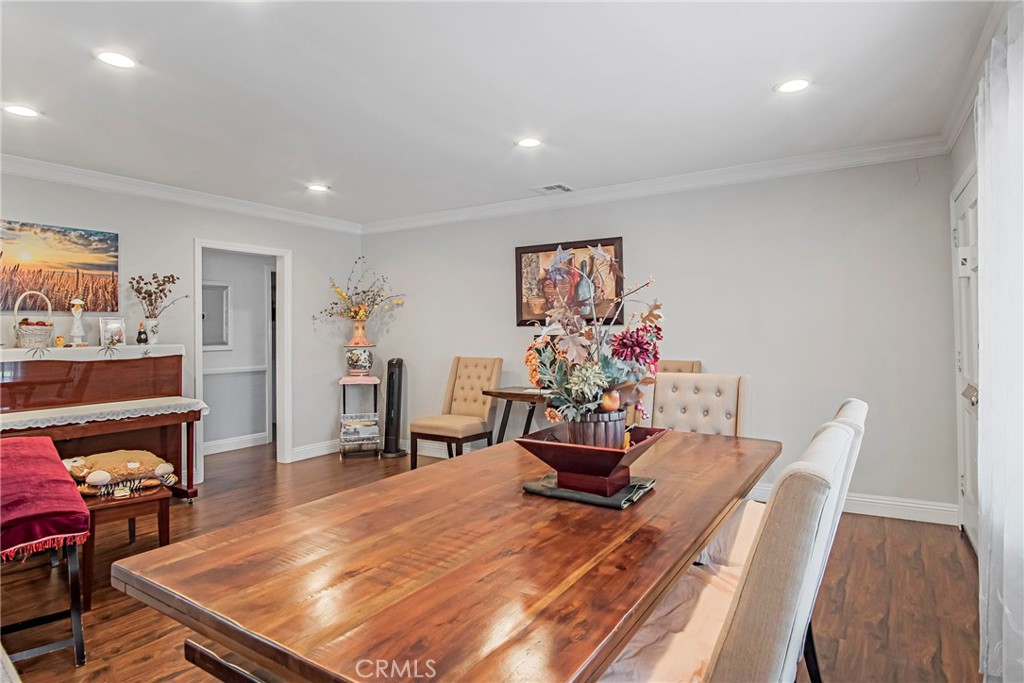 3025 Halsey Avenue Arcadia, CA 91006 - Photo 4 of 42 a room with furniture and wooden floor