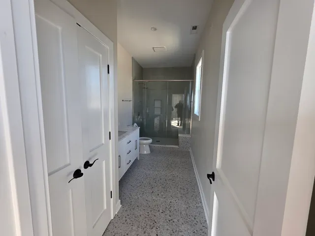 $950,000 | 926 East Crest Avenue, Addison, IL 60101