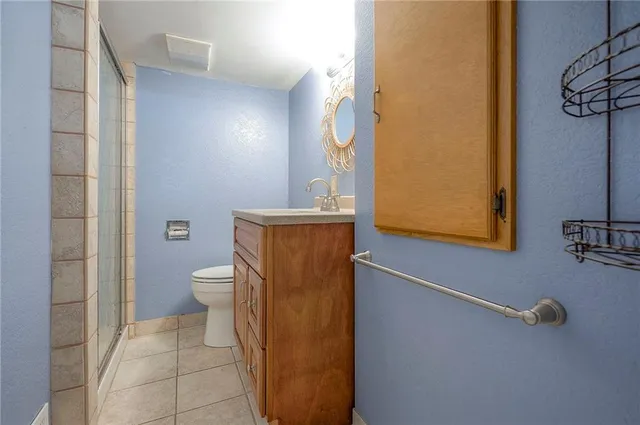 $251,000 | 5933 Knox Avenue, Merriam, KS 66203