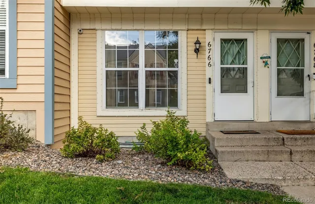 $375,000 | 6766 South Holland Way, Littleton, CO 80128