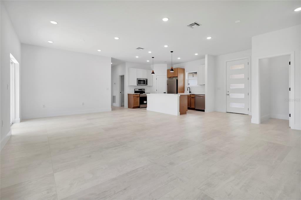 6168 Southwest 154th Street Ocala, FL 34473 - Photo 8 of 29