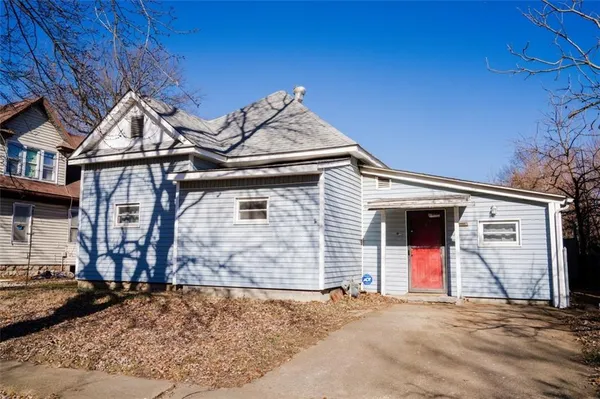 $44,900 | 2405 Grand Avenue, Parsons, KS 67357