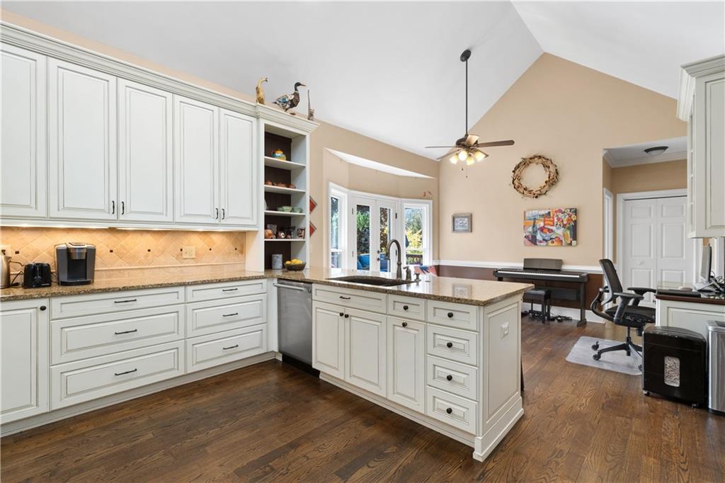 3613 Greystone Circle Chamblee, GA 30341 - Photo 18 of 53 a large kitchen with a large window