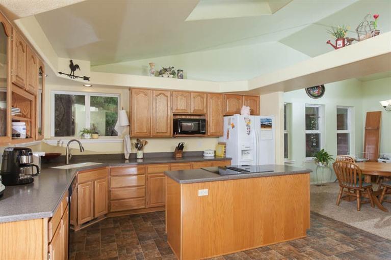 2481 Sand Creek Road Grants Pass, OR 97527 - Photo 9 of 35 Additional Photo