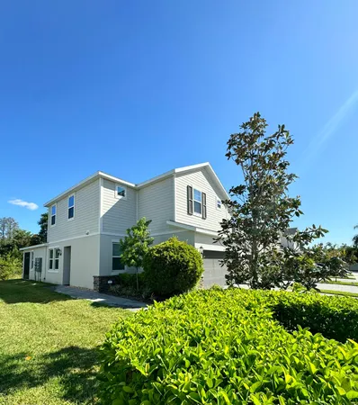 $3,000 | 1011 Orchard Arbour Court, Tampa, FL 33613