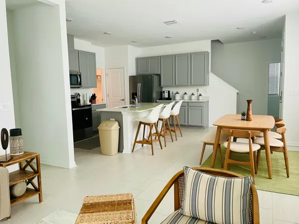 $3,000 | 1011 Orchard Arbour Court, Tampa, FL 33613